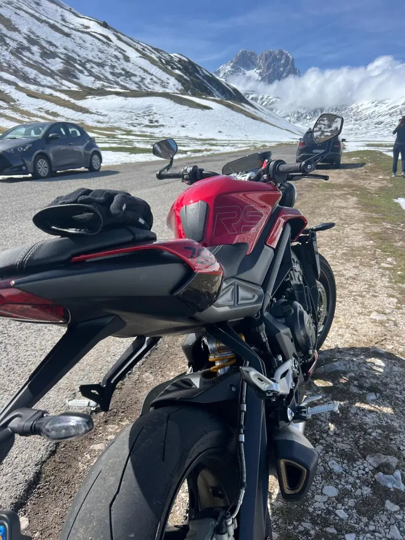Triumph Street Triple 765 RS (2023 - 26) (2)