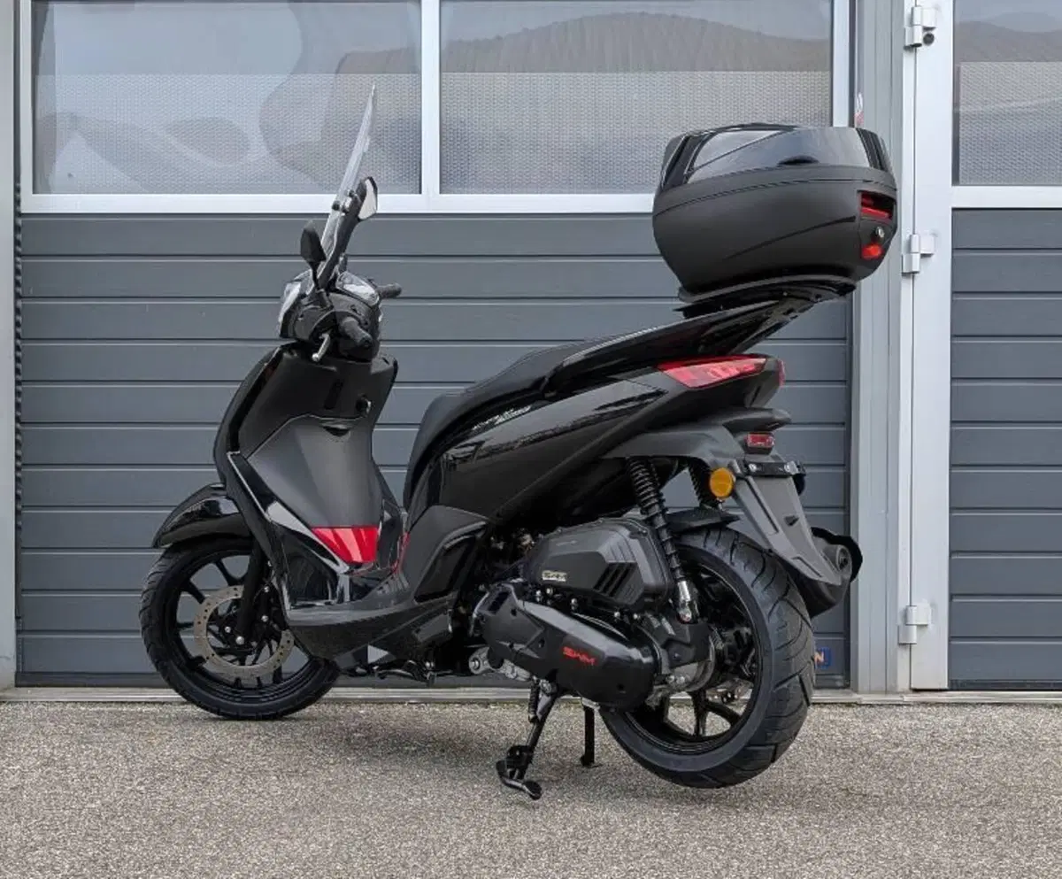 Swm C-Fly 125 (2026) (3)