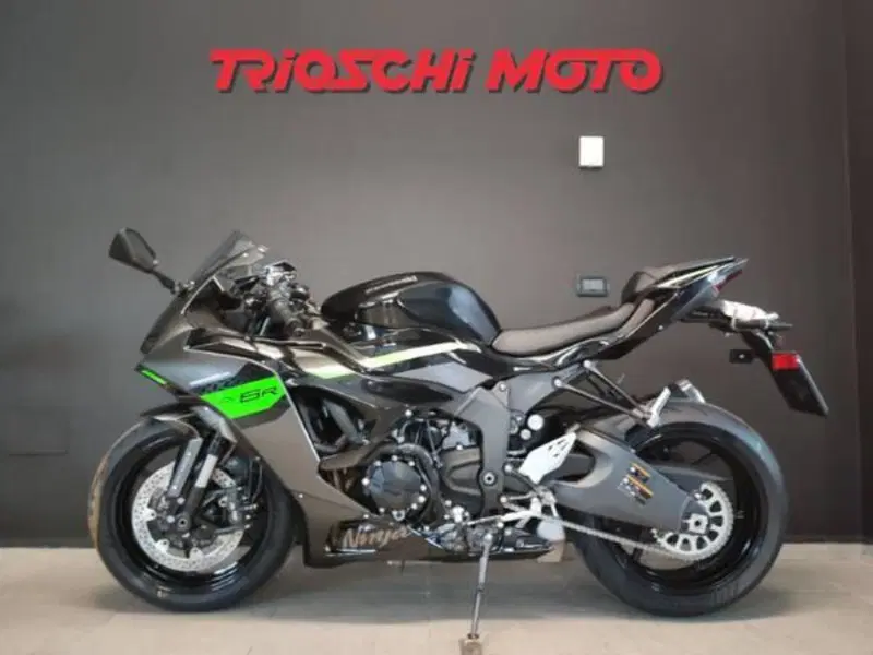 Kawasaki Ninja 636 ZX-6R (2024 - 26) (2)