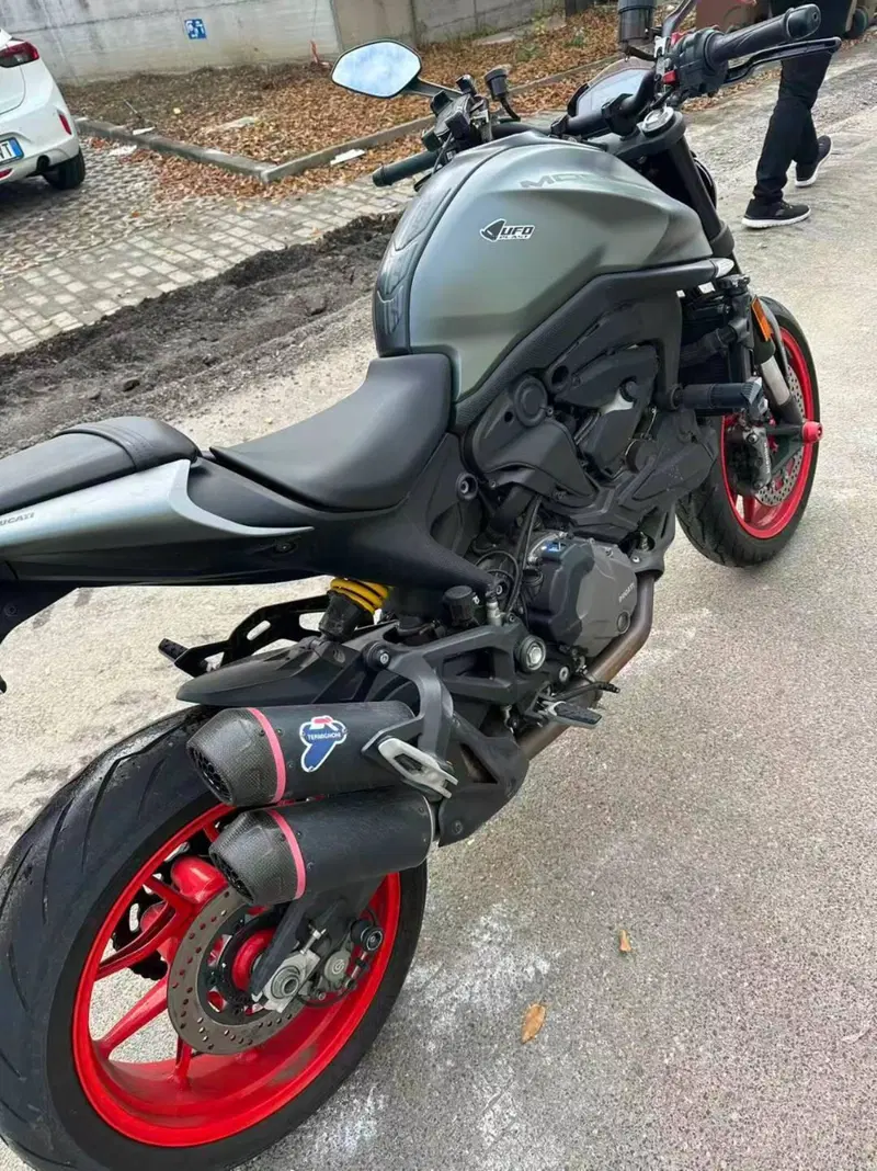 Ducati Monster 937 + (2021 - 25) (6)
