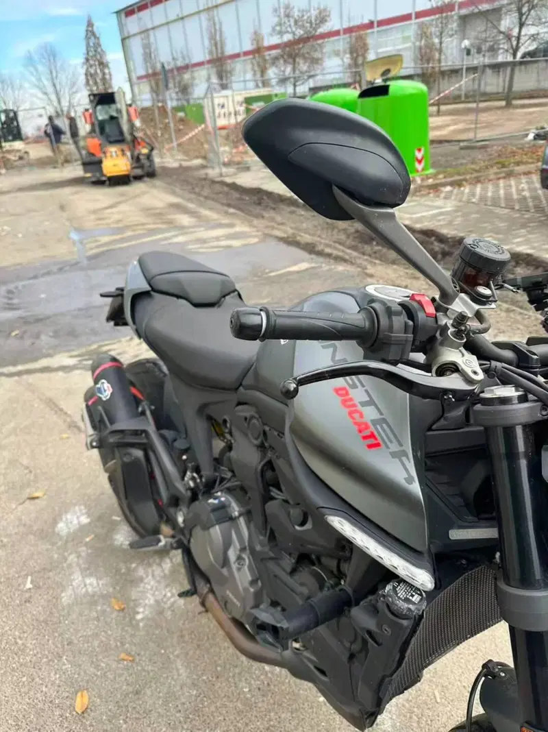 Ducati Monster 937 + (2021 - 25) (7)