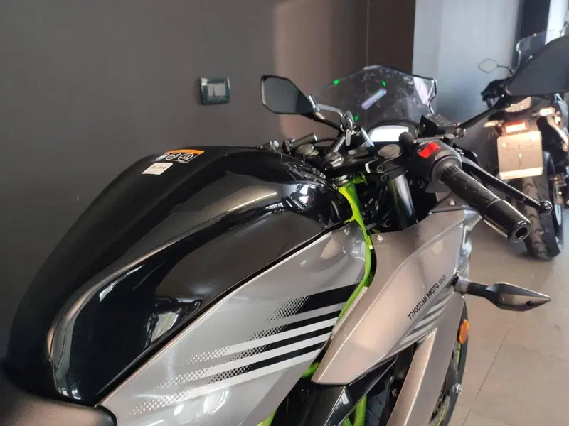 Kawasaki Ninja 125 (2025 - 26) (5)