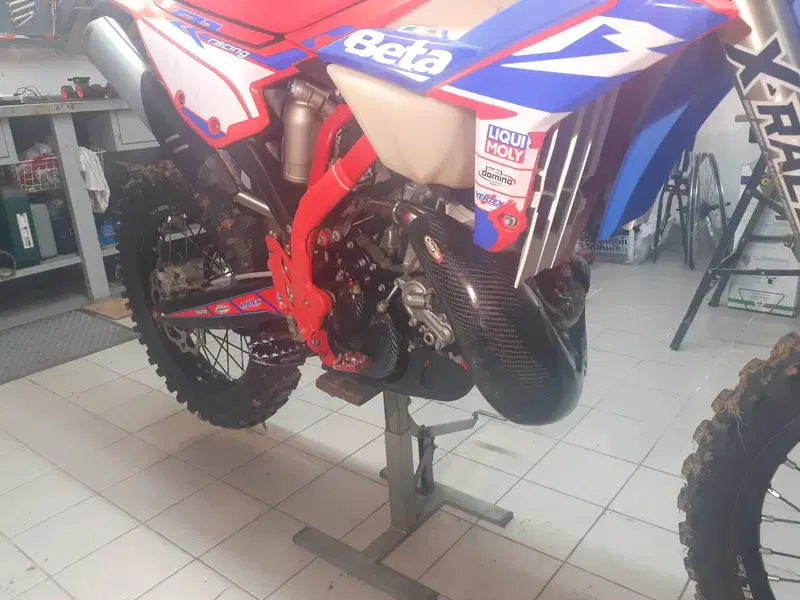 Betamotor RR 200 2T Enduro Racing (2024) (11)
