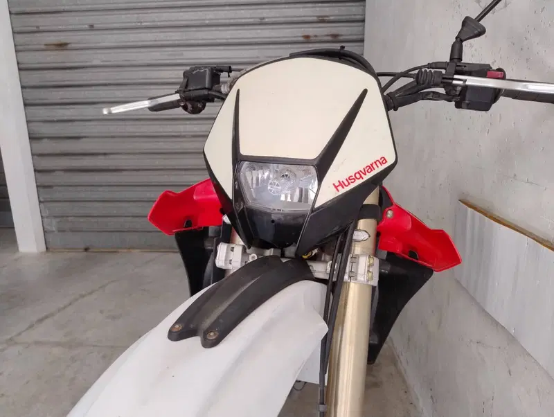 Husqvarna SM 125 (2007) (9)