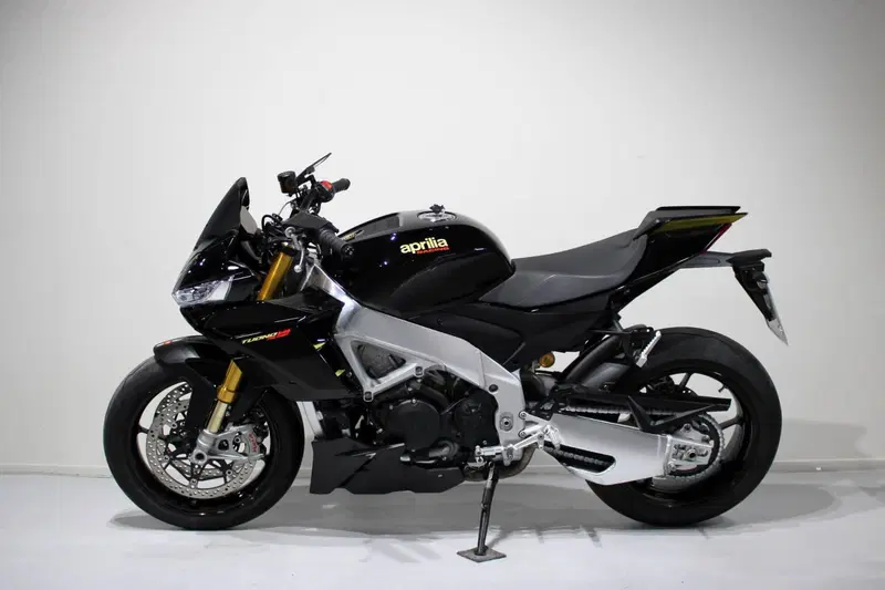 Aprilia Tuono V4 Factory (2021 - 24) (4)