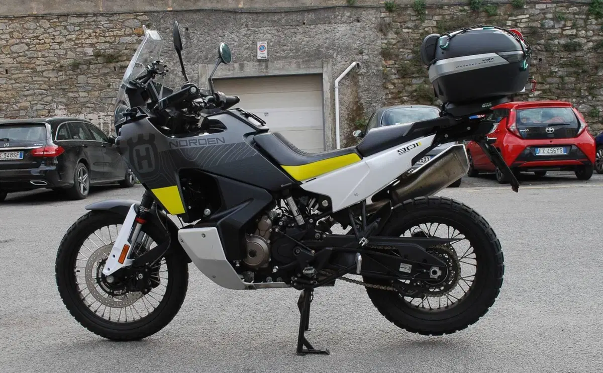 Husqvarna Norden 901 (2022 - 26) (2)