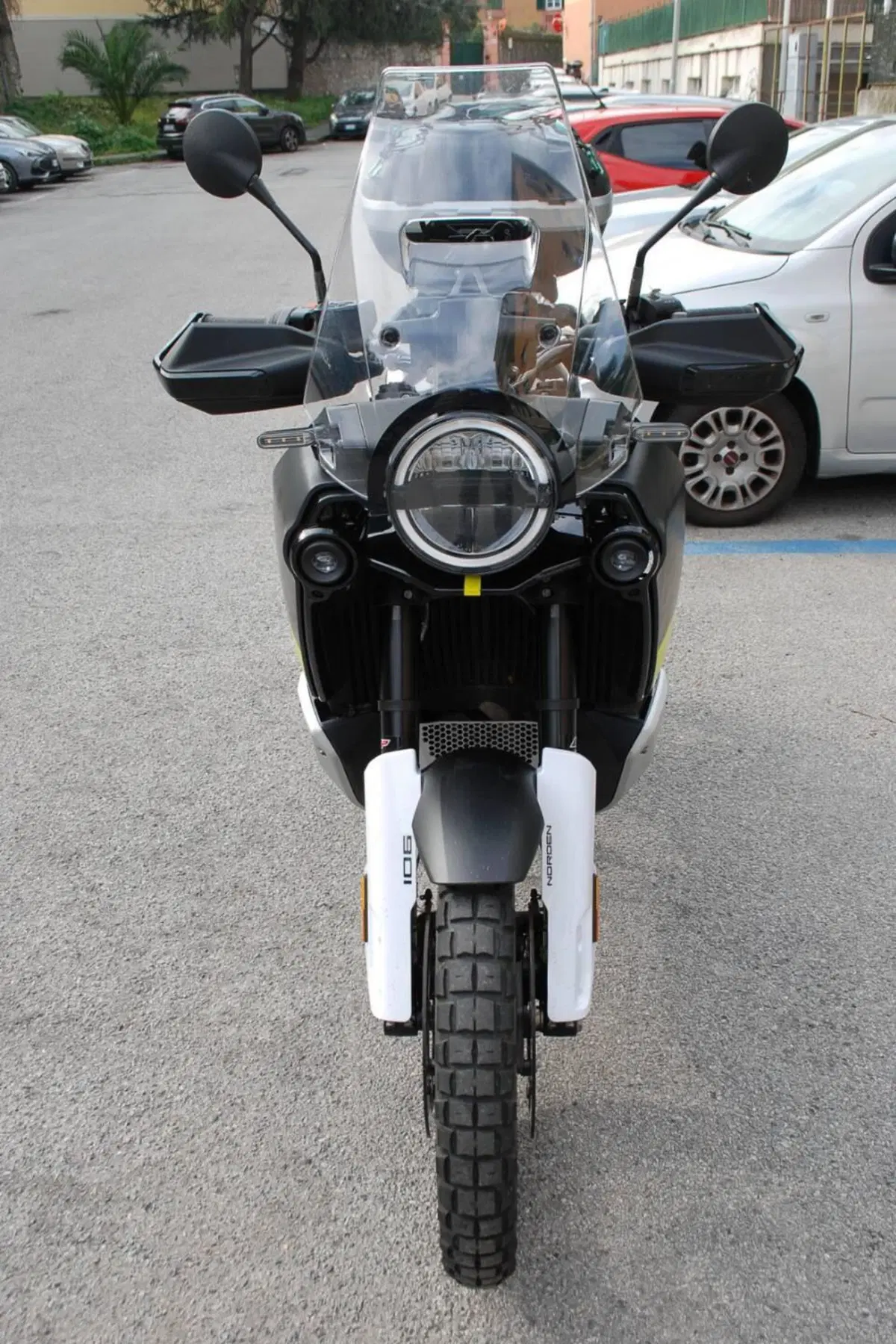 Husqvarna Norden 901 (2022 - 26) (7)