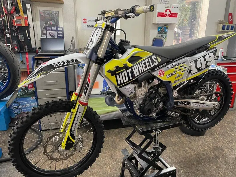 Husqvarna FC 250 (2023)