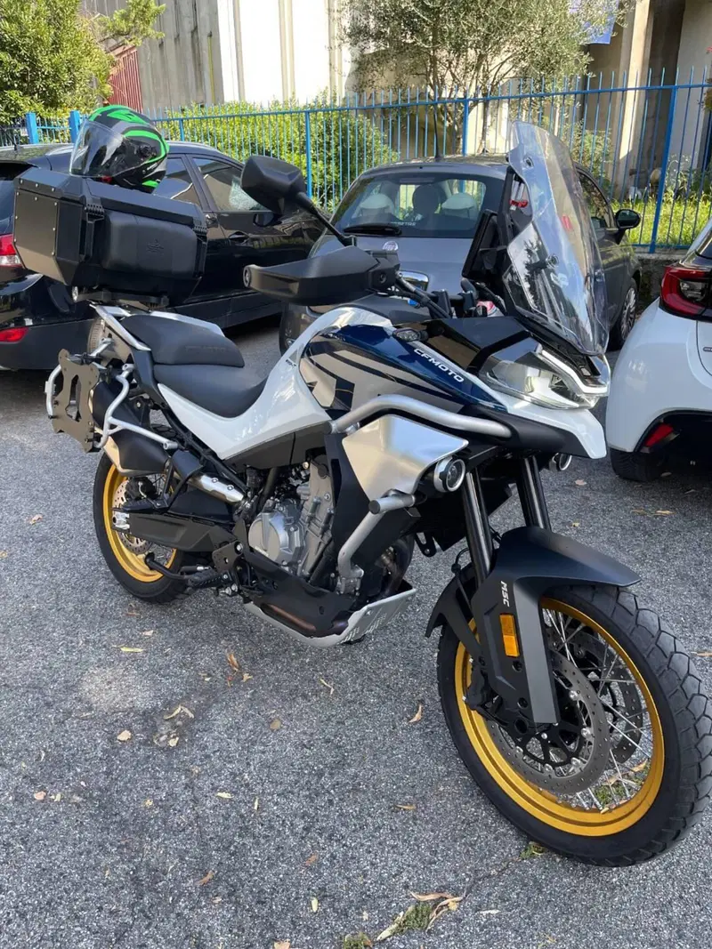 CFMOTO 800MT Explore (2023 - 26)