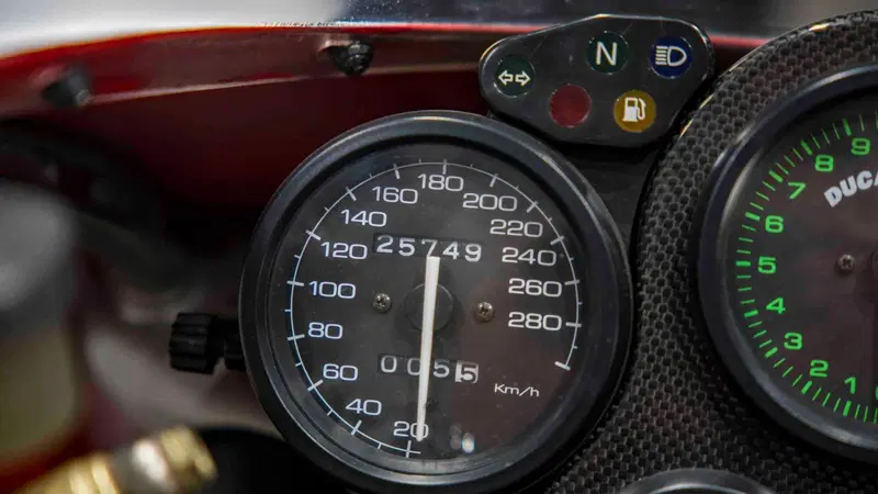 Ducati 998 (2001 - 02) (20)