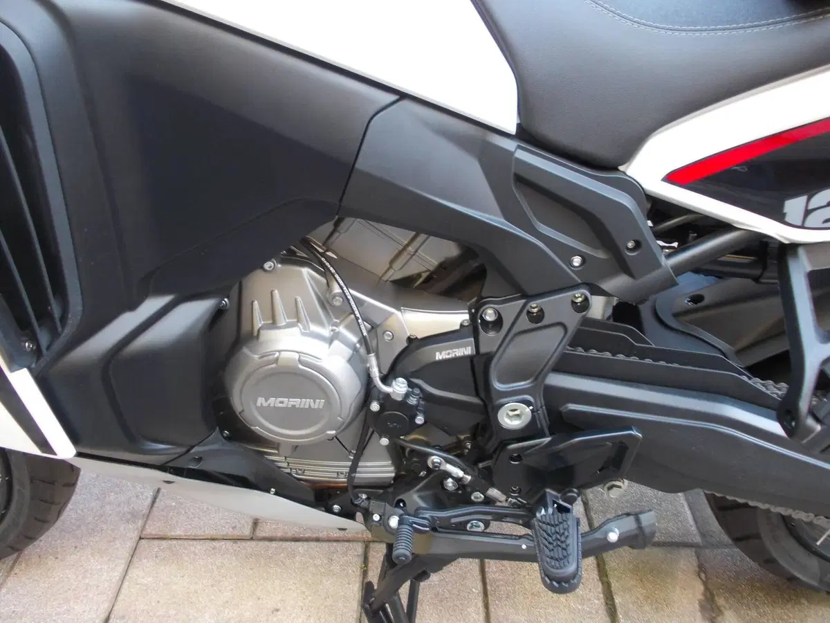 Moto Morini X-Cape 1200 (2026) (4)