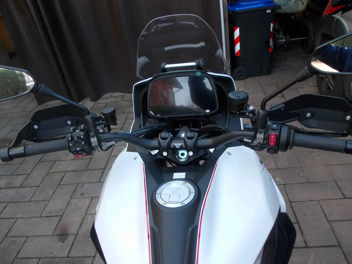 Moto Morini X-Cape 1200 (2026) (8)