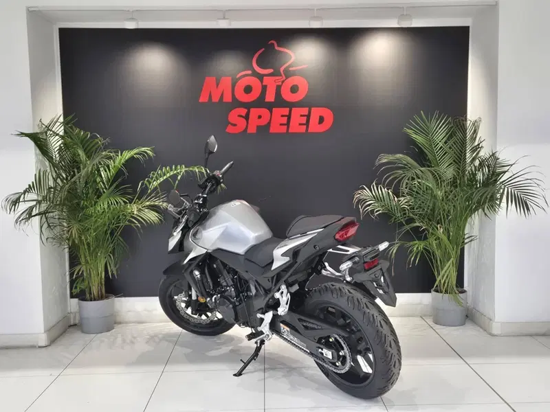 Honda CB 750 Hornet (2025) (6)
