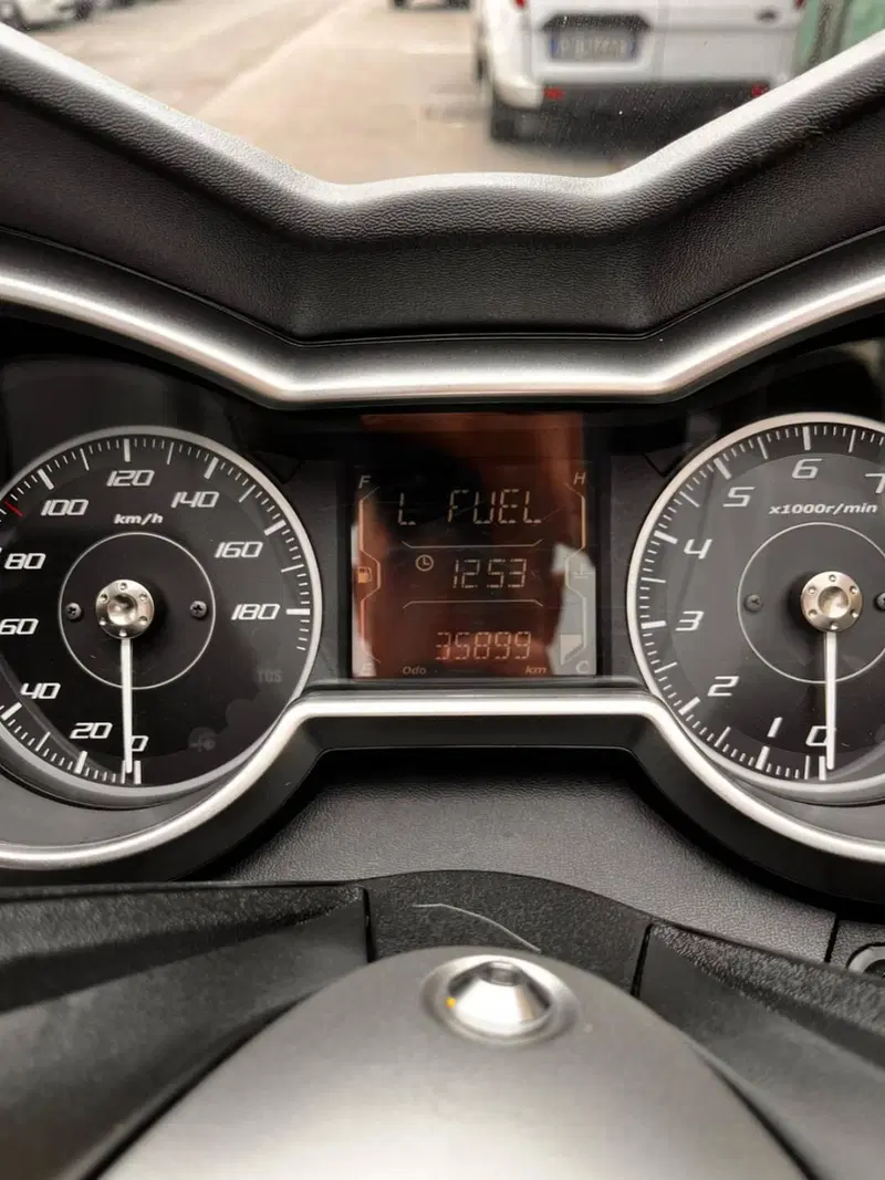 Yamaha X-Max 400 ABS (2017 - 20) (3)