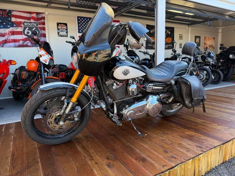 Harley-Davidson 1584 Super Glide Custom (2007) - FXDC (3)