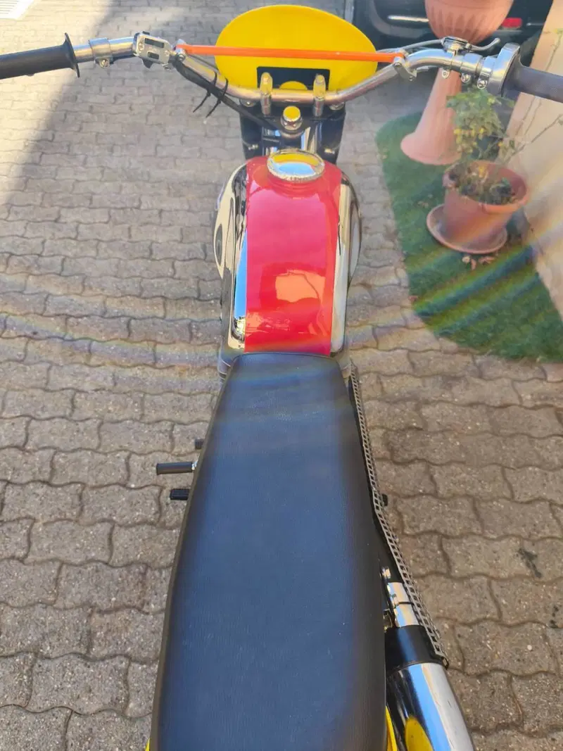 Hercules 125 GS (5)