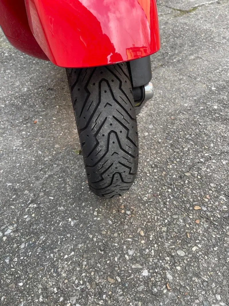 Vespa GTS 300 Hpe (2021 - 22) (3)