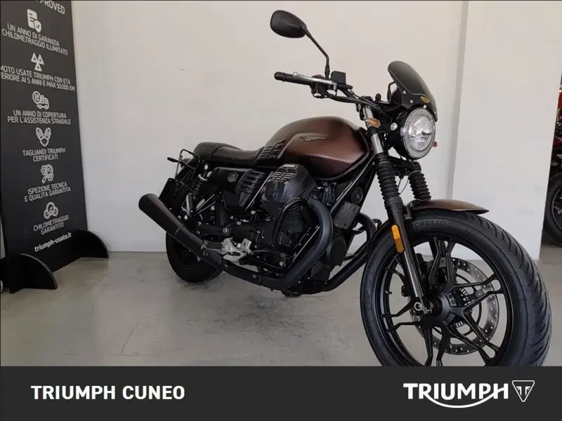Moto Guzzi V7 III Stone (2017 - 20)