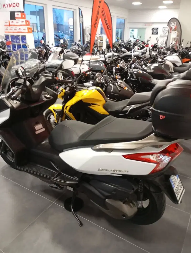 Kymco Downtown 200i (2009 - 16) (4)