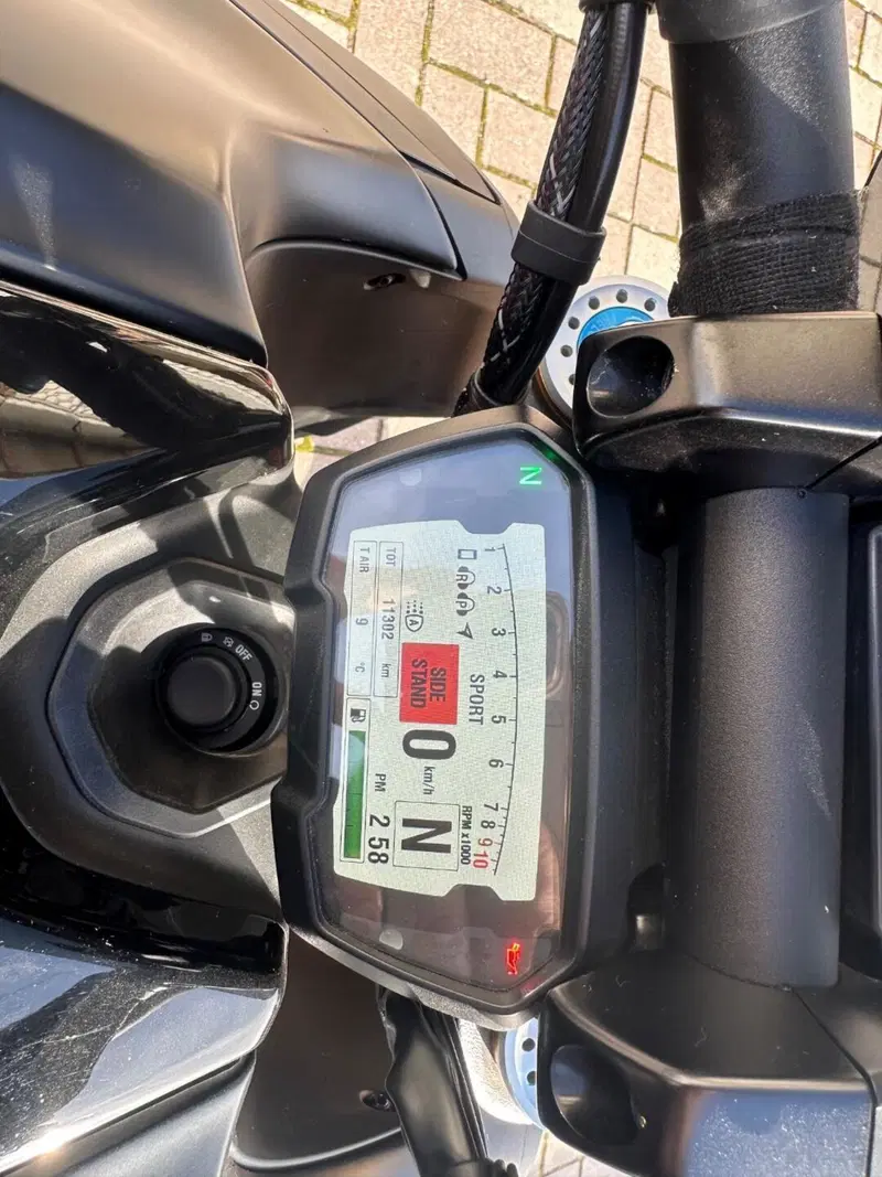 Ducati Diavel 1260 S (2021 - 22) (8)