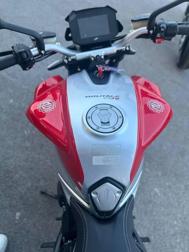 MV Agusta Brutale 801 RR Ottantesimo (2025 - 26) (9)