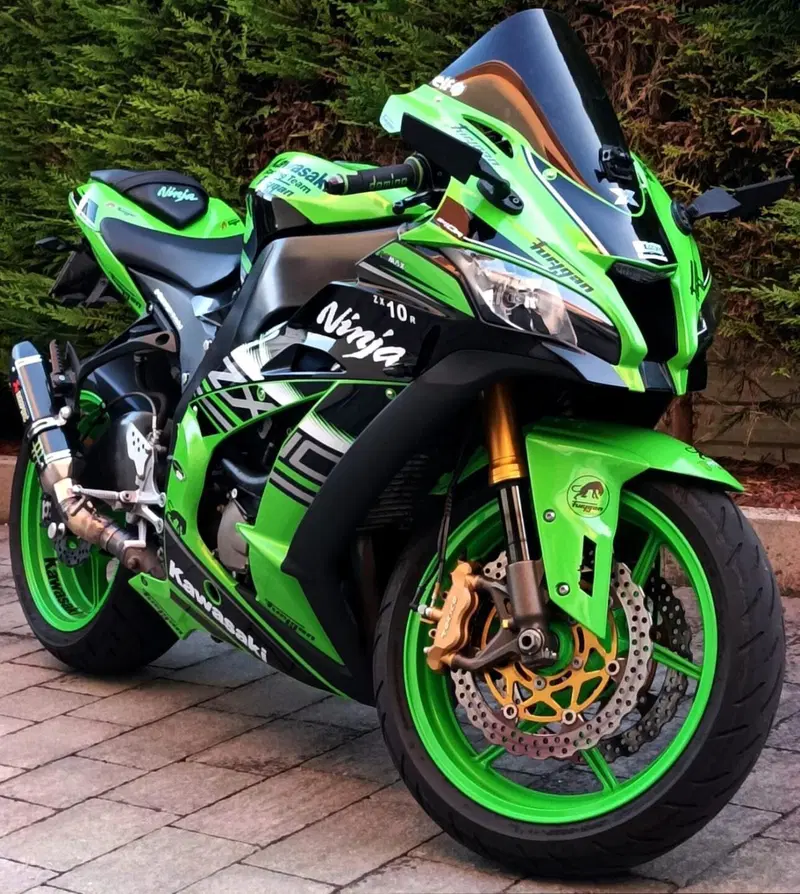 Kawasaki Ninja 1000 ZX-10R (2004 - 05)
