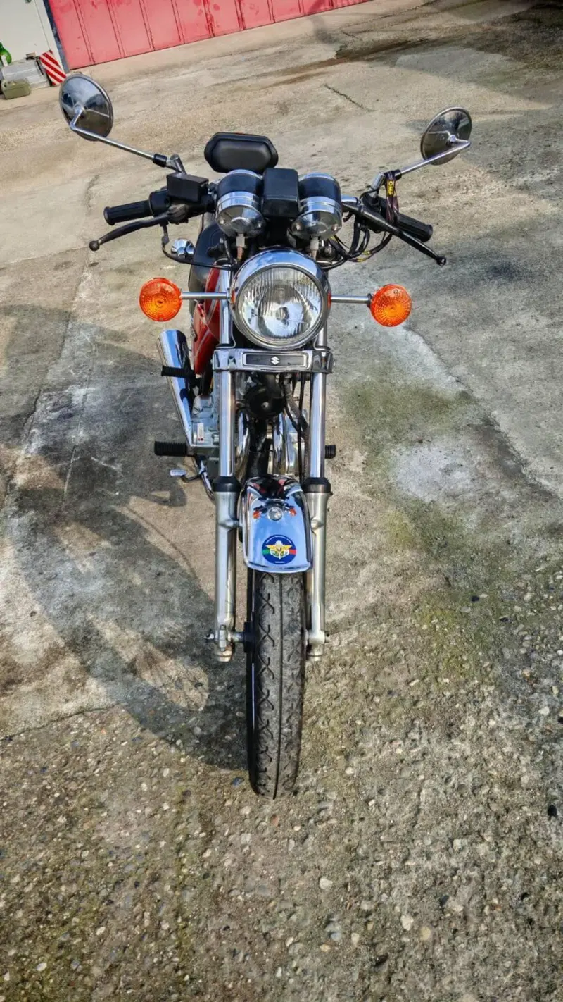 Suzuki GN 250