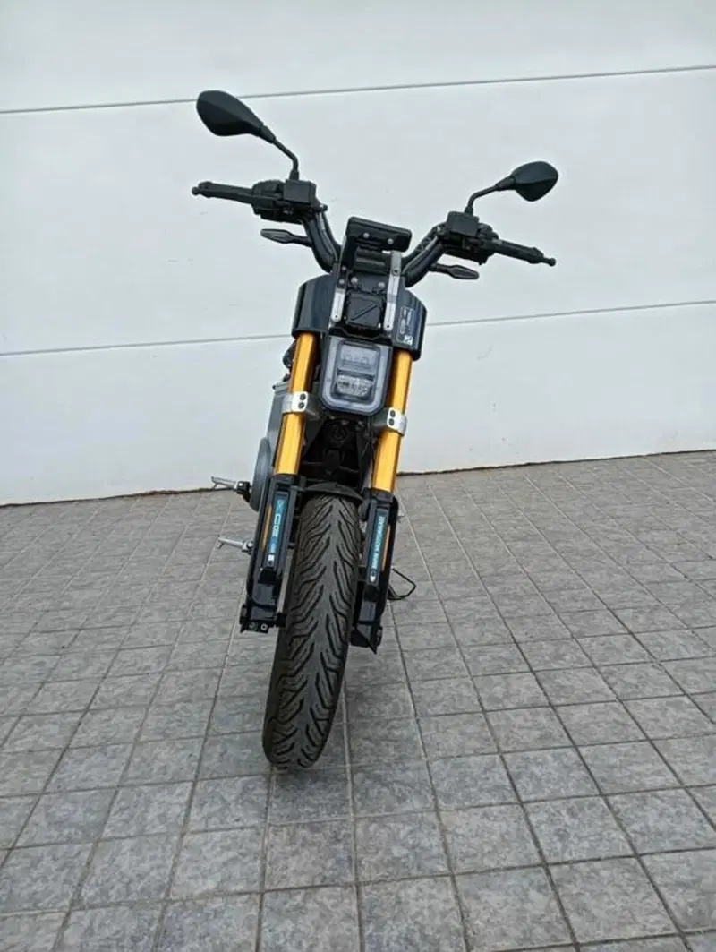 Bmw CE 02 AM (2024 - 26) (2)