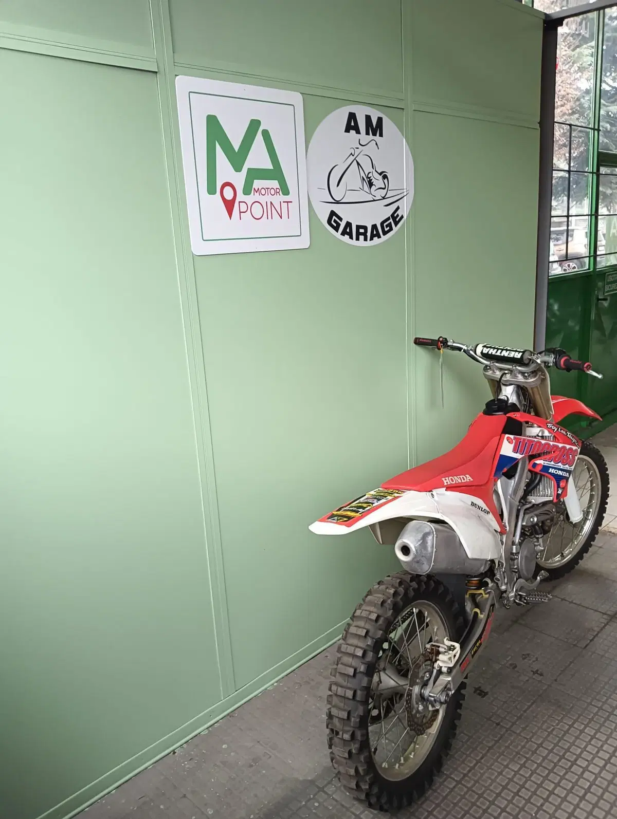 Honda CRF 450R (2010 - 11) (5)