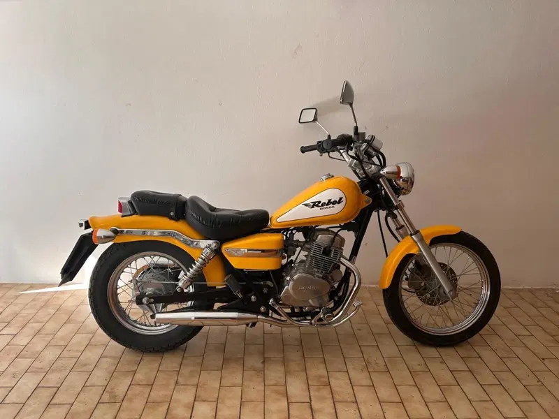 Honda CA Rebel 