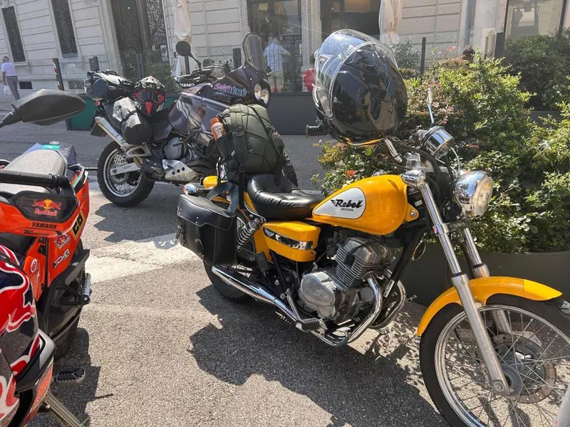 Honda CA Rebel  (2)