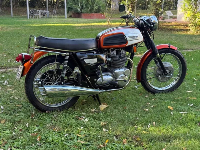 Triumph T150 Trident (5)