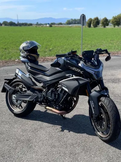 CFMOTO 800NK Sport (2023 - 26) usata