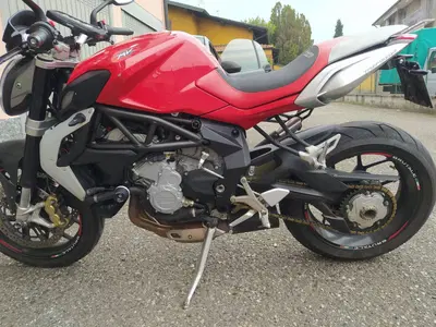 MV Agusta Brutale 675 (2011 - 15) usata