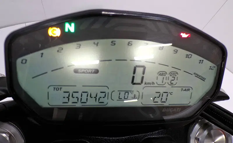 Ducati Monster 821 ABS (2014 - 17) (12)