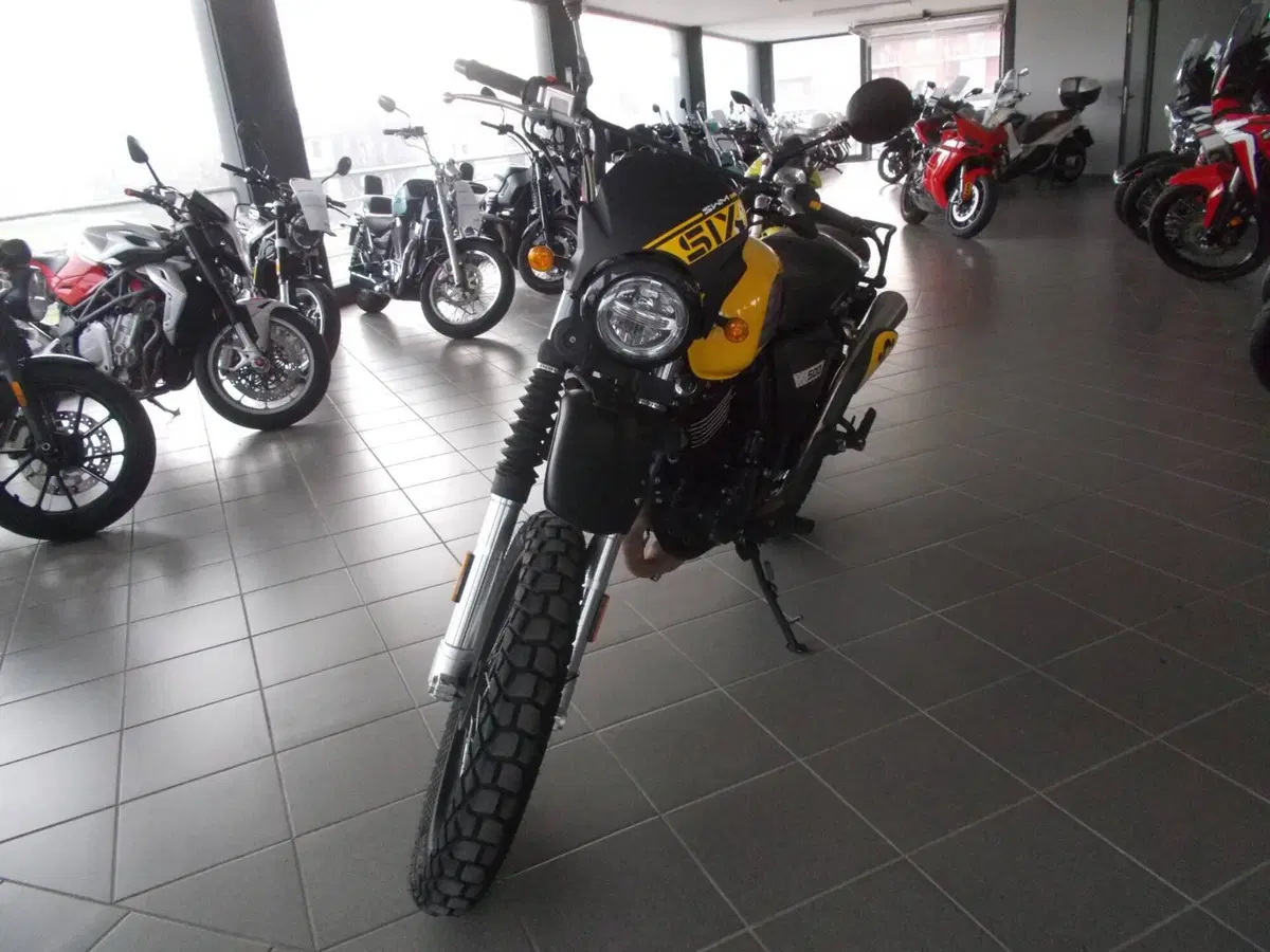 Swm Six6 500 (2022 - 25) (5)