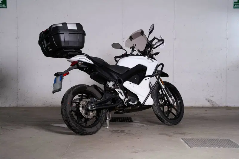 Zero DS (2015 - 23) (6)