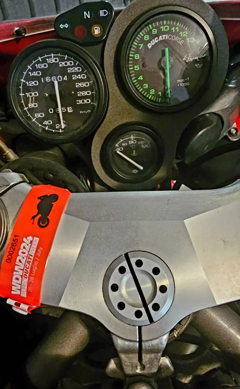 Ducati 996 (6)