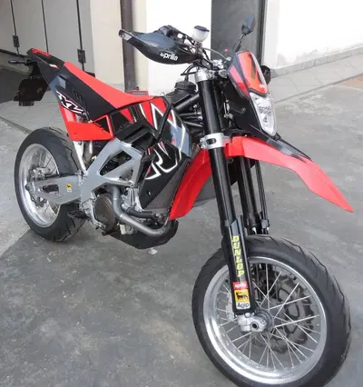 Aprilia SXV 550 (2006 - 07) usata