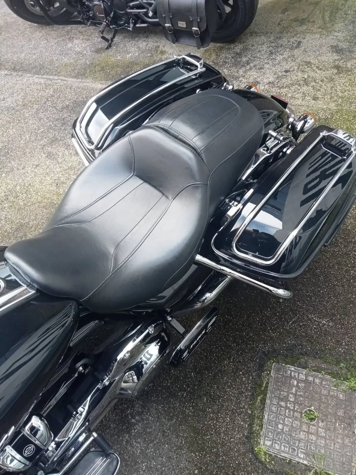 Harley-Davidson 107 Street Glide Special (2017 - 19) - FLHXS (4)