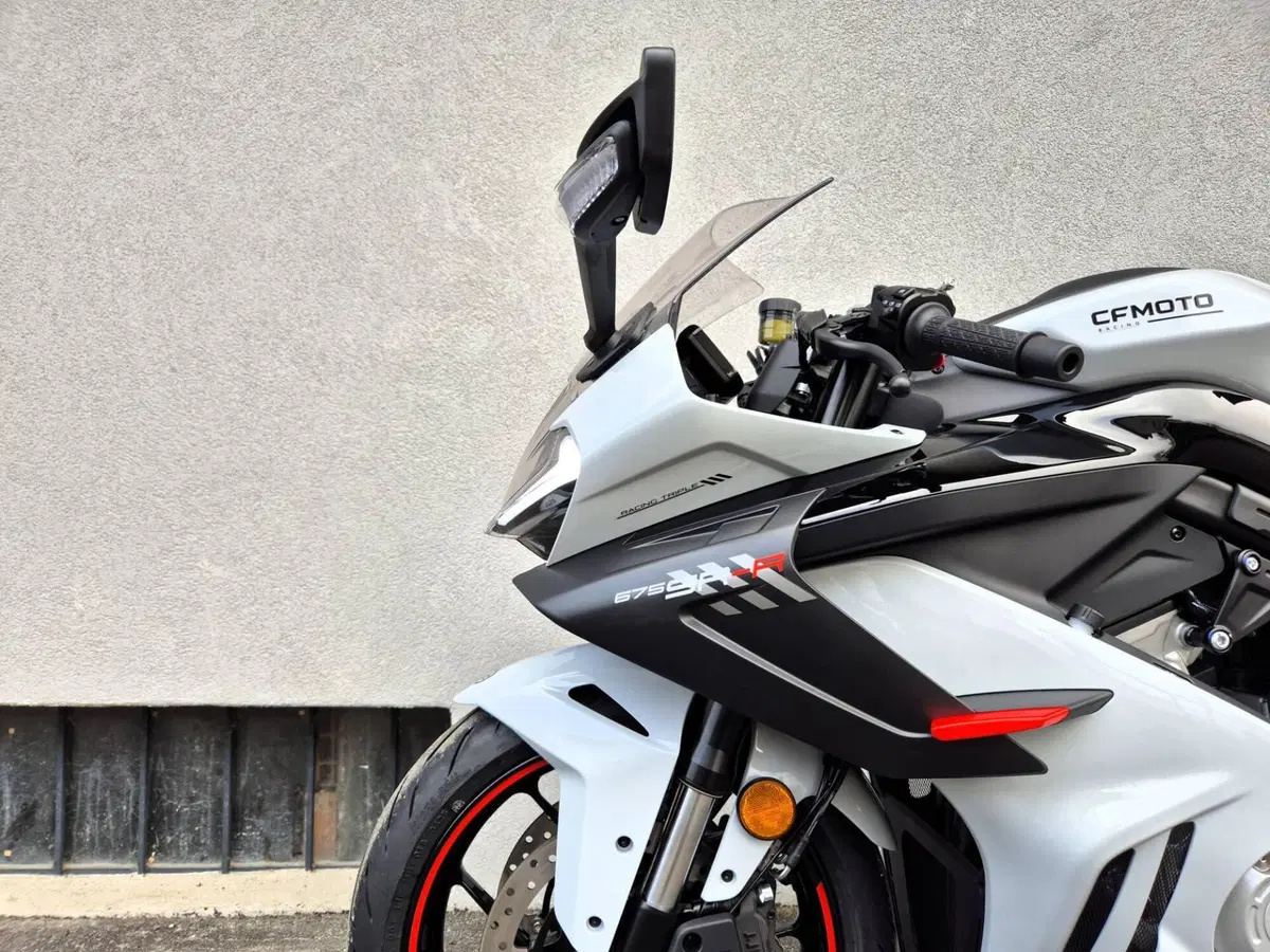 CFMOTO 675SR-R (2025 - 26) (11)