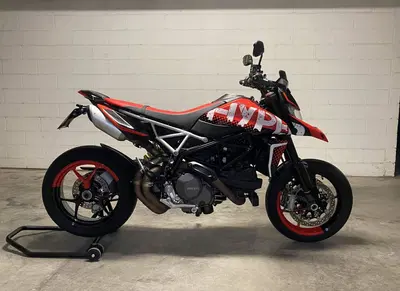 Ducati Hypermotard 950 RVE (2022 - 25) usata