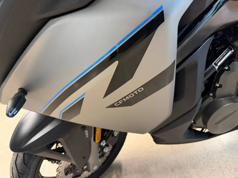 CFMOTO 650GT (2021 - 26) (4)