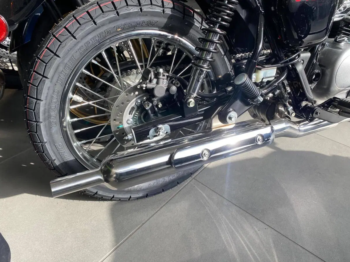 Kawasaki Meguro S1 (2025 - 26) (5)