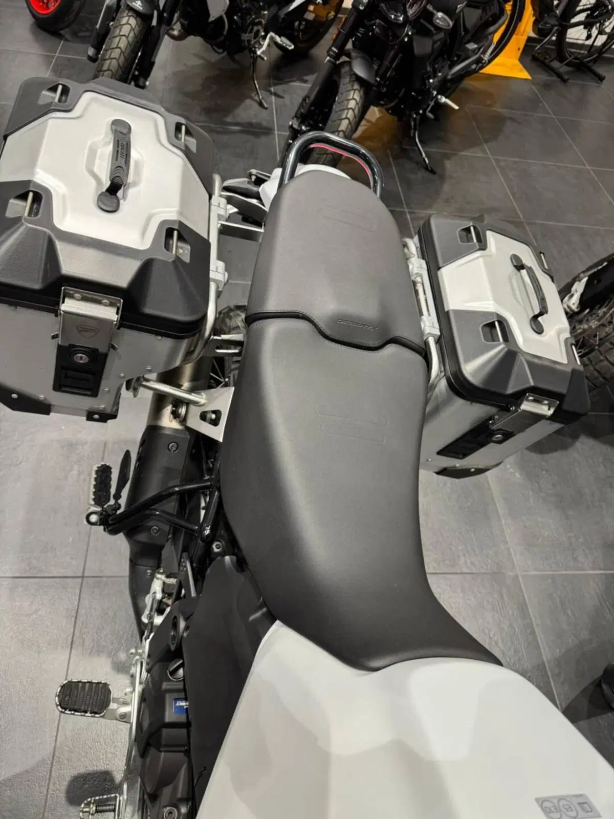 Ducati DesertX (2022 - 25) (6)