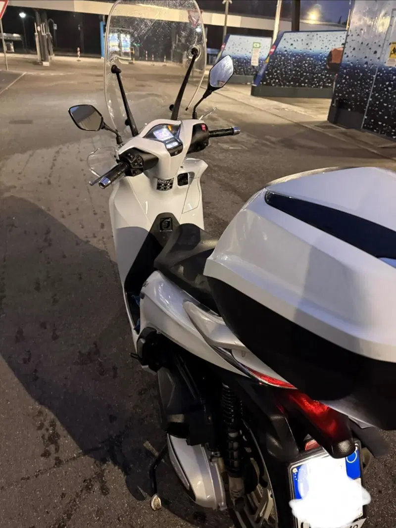 Honda SH 350 (2021 - 24) (4)