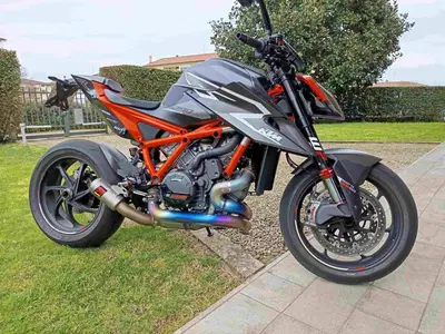 KTM 1290 Super Duke RR (2023) usata