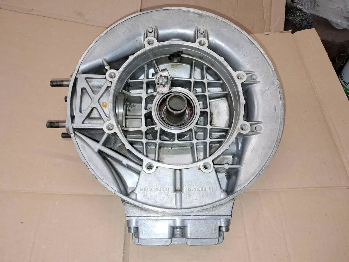 SCATOLA TRASMISSIONE V7/750 SPECIAL/850 GT Moto Guzzi (2)