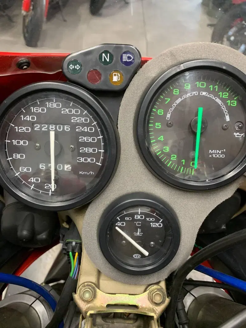 Ducati 916 Biposto (1994 - 98) (4)