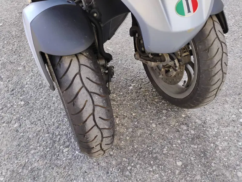 Piaggio Mp3 300 ie Yourban ERL (2011 - 17) (8)
